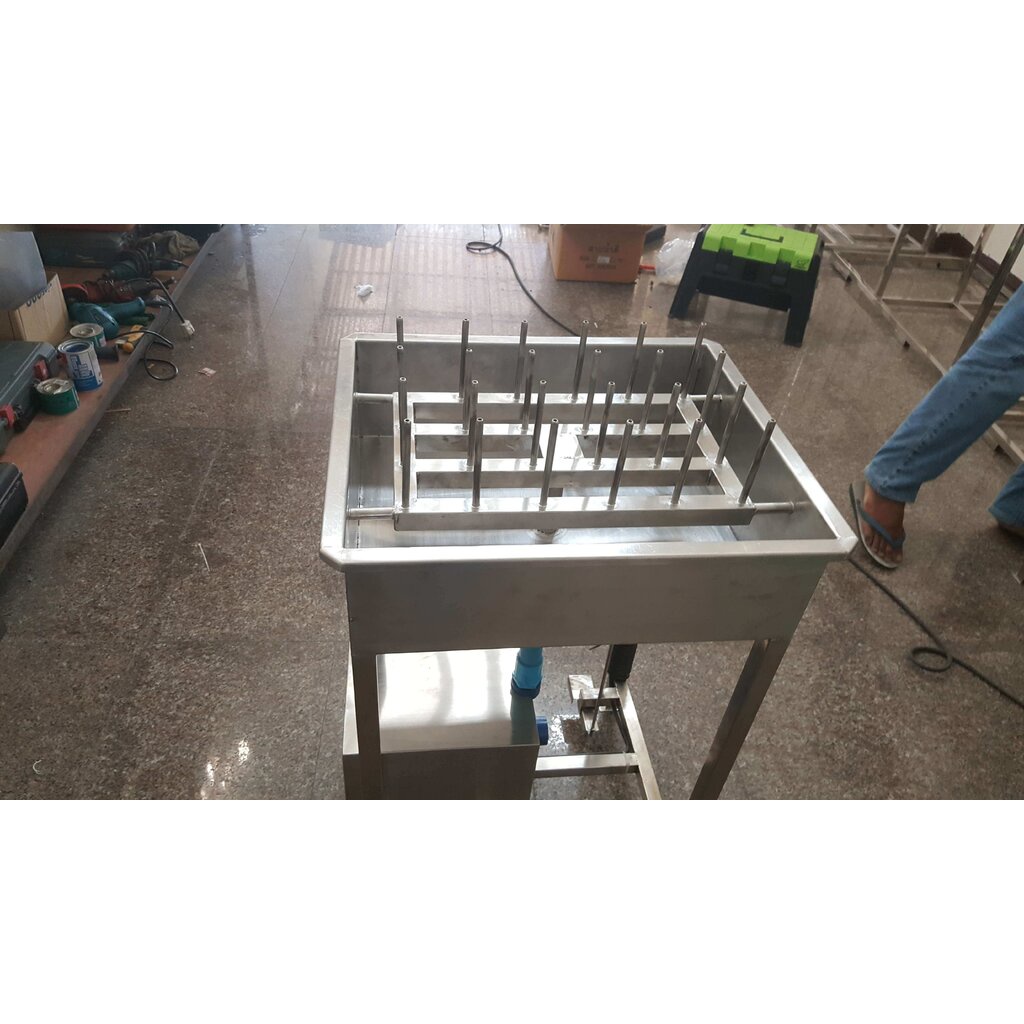 เครื่องล้างขวด12หัวมีปั๊ม