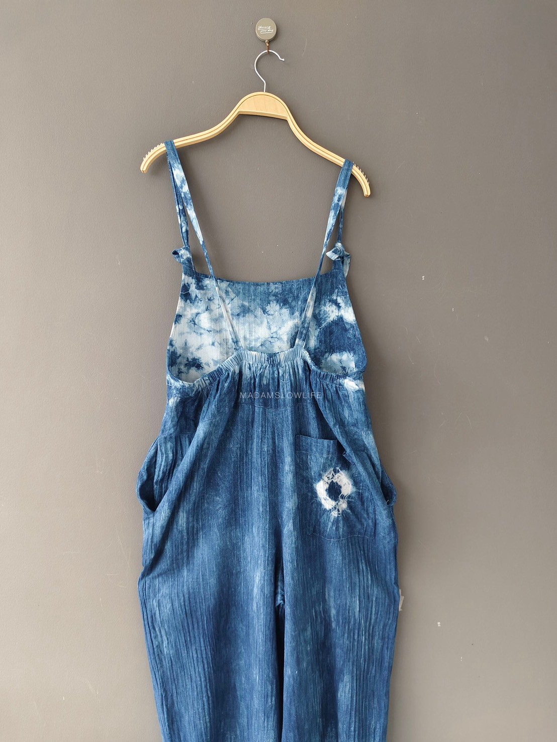 ชุดเอี๊ยมผู้ใหญ่ ผ้าคอตตอน100% มัดย้อมครามธรรมชาติ Size:F