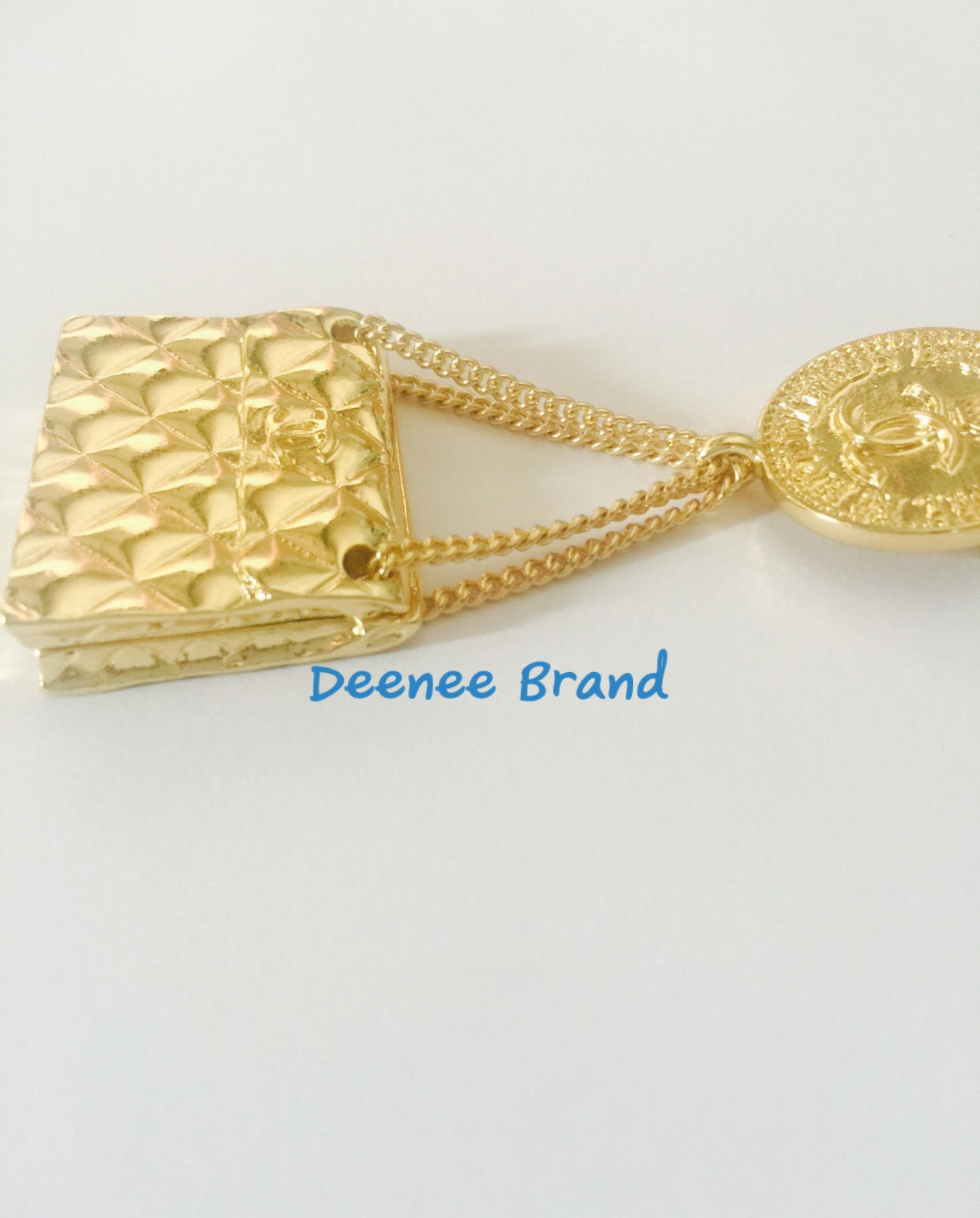 CHANEL VINTAGE BROOCH