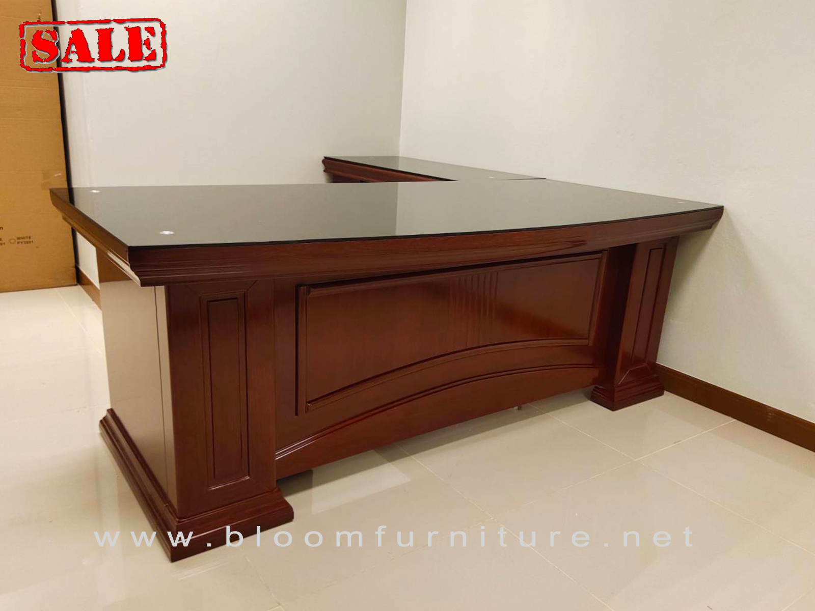 *พร้อมส่ง* โต๊ะทำงานผู้บริหารตัวแอลพร้อมกระจก Roman ขนาด 2 เมตร / Executive Desk with L shape size 2 m.