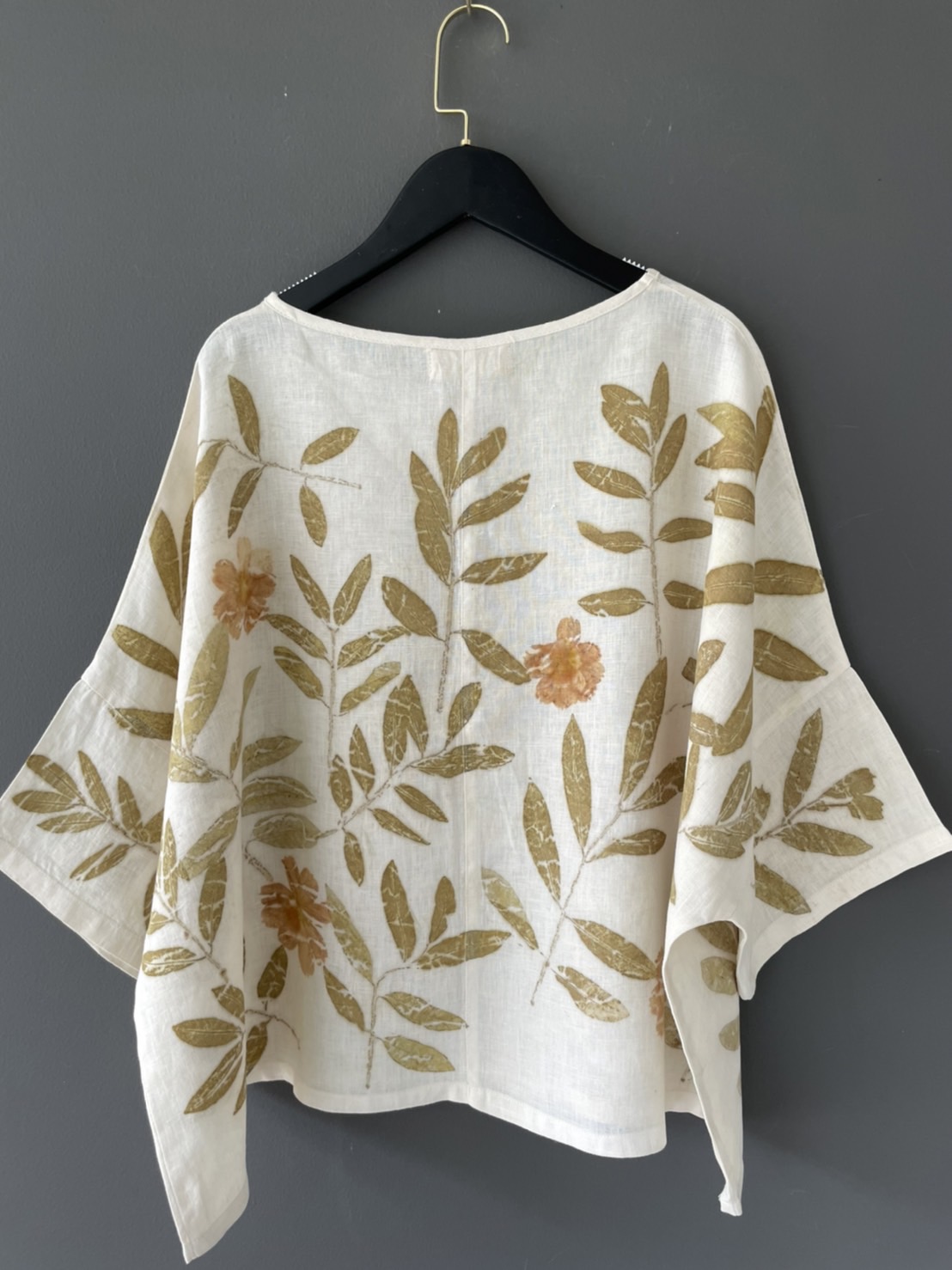 เสื้อคอกลม พิมพ์ใบไม้ธรรมชาติ ผ้าลินินแท้ Unique Eco Print Blouse