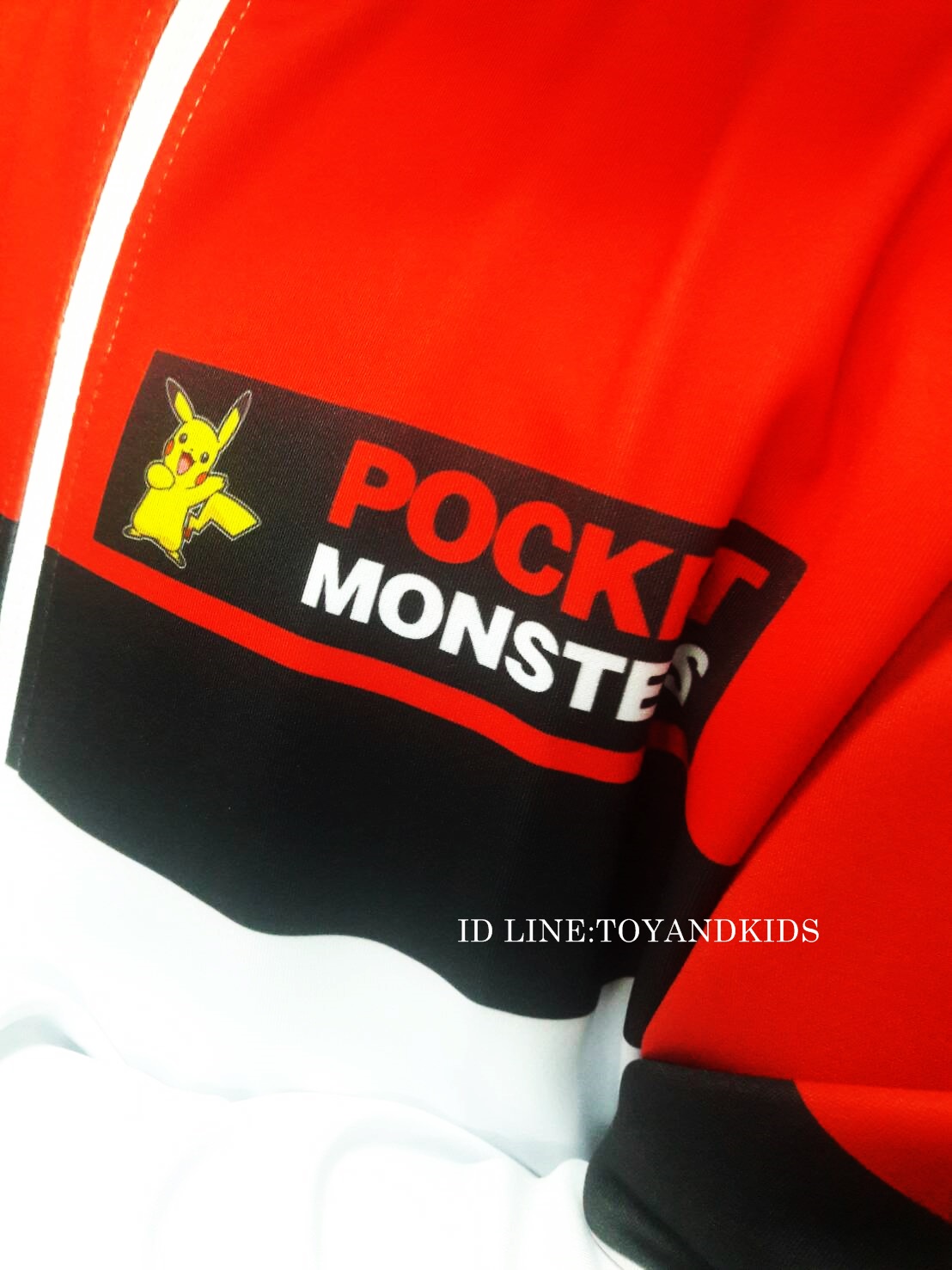 เสื้อแจ๊กเก็ต โปเกมอน แดงขาว