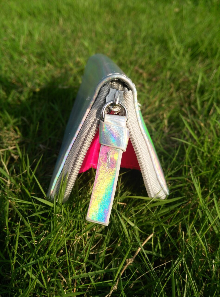 H&M กระเป๋าสตางค์ LOVE ของแท้