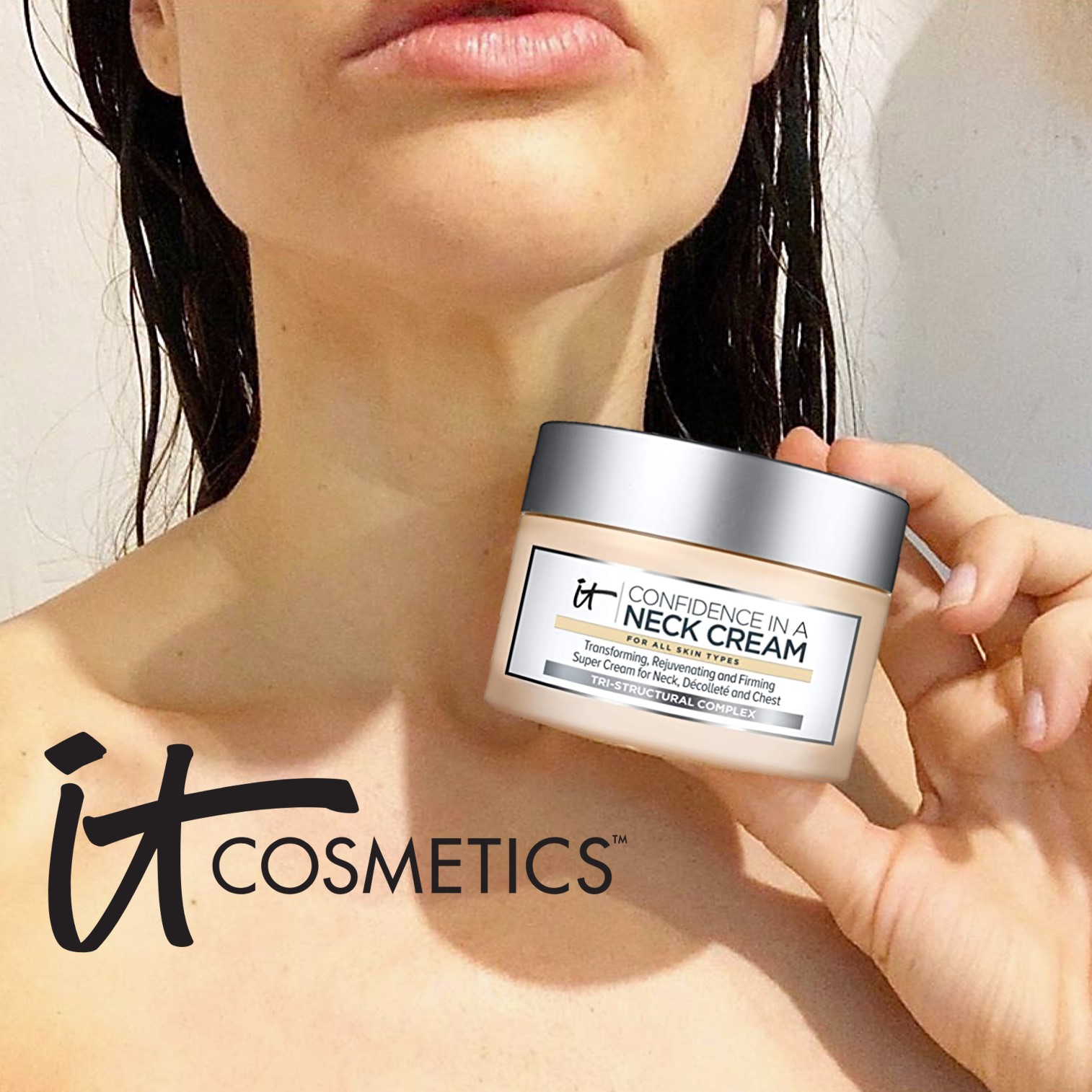 IT Cosmetics Confidence in a Neck Cream Moisturizer 80ml ครีมบำรุงผิวบริเวณลำคอสูตรลดริ้วรอยเหี่ยวย่นประสิทธิภาพสูงจากต่างประเทศ