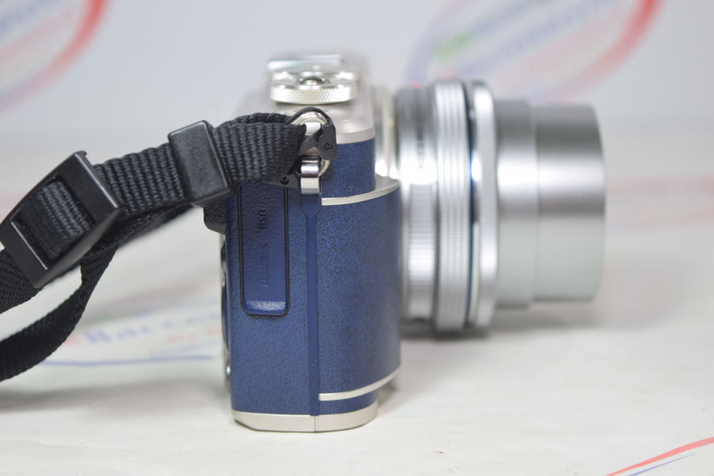 ขาย กล้อง Olympus Pen E-PL9 พร้อมเลนส์ 14-42 สีน้ำเงิน สภาพนางฟ้า ใช้น้อย อปก.ครบ