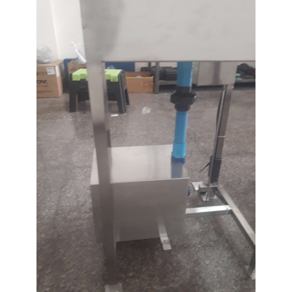 เครื่องล้างขวด12หัวมีปั๊ม