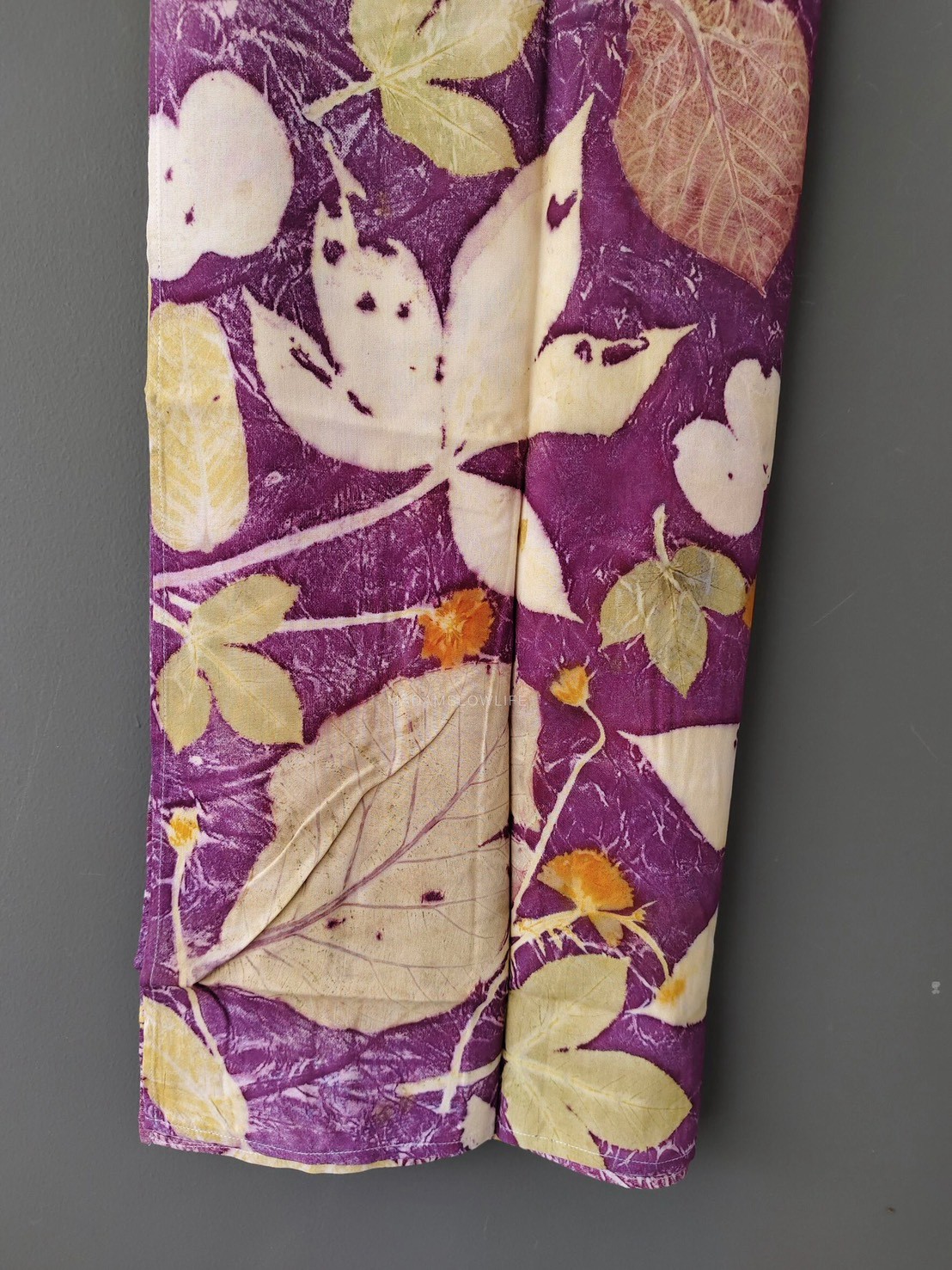 ผ้าพันคอ cotton Eco print ขนาด กว้าง 70 cm × ยาว 200 cm