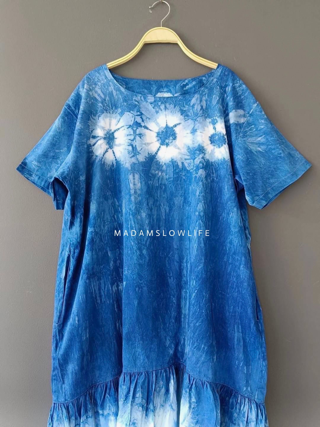 ชุดเดรสผู้หญิงแขนสั้น มัดย้อมคราม มี Size: 38 40 42 44 46 48