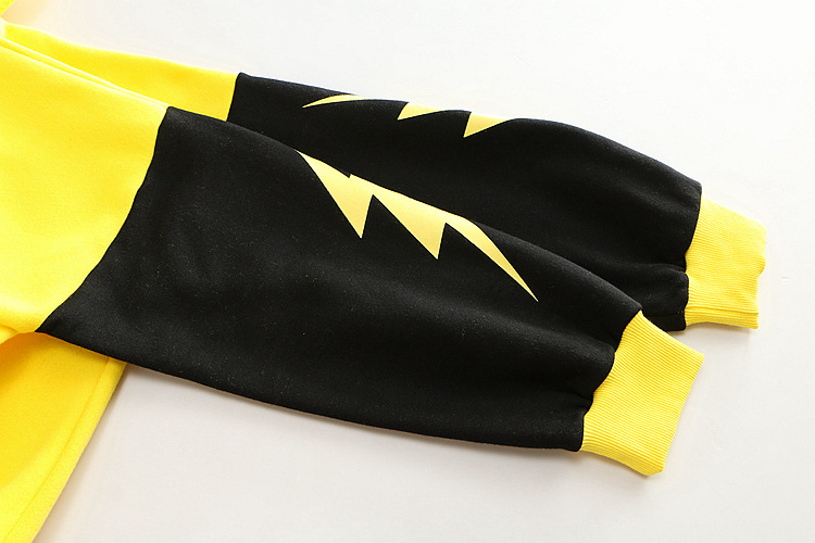 เสื้อสเวตเตอร์ Pikachu (Pokémon)