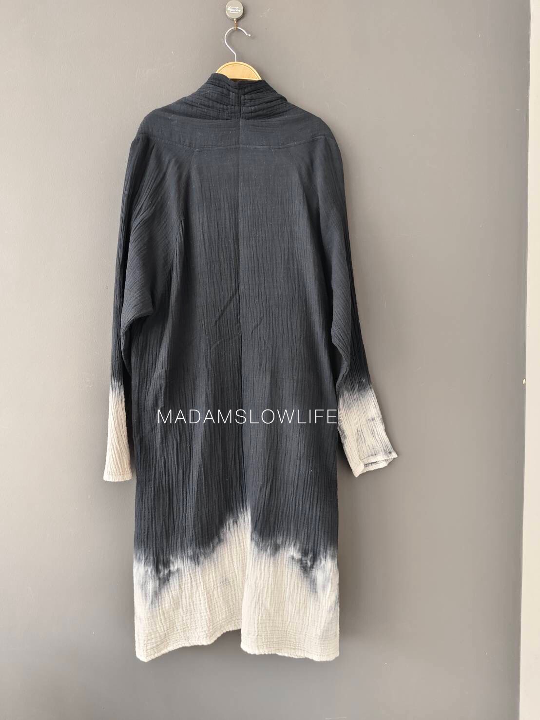 เสื้อคลุม ตัวยาว Over Coat Long เนื้อผ้าคอตตอน Cotton 100% เนื้อผ้านิ่ม Soft touch