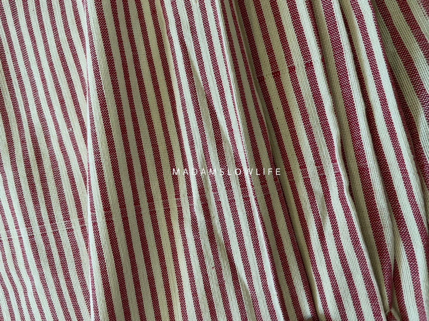 ผ้าฝ้ายทอมือ สีแดงครีม หน้ากว้าง 120 เซนติเมตร Hand made