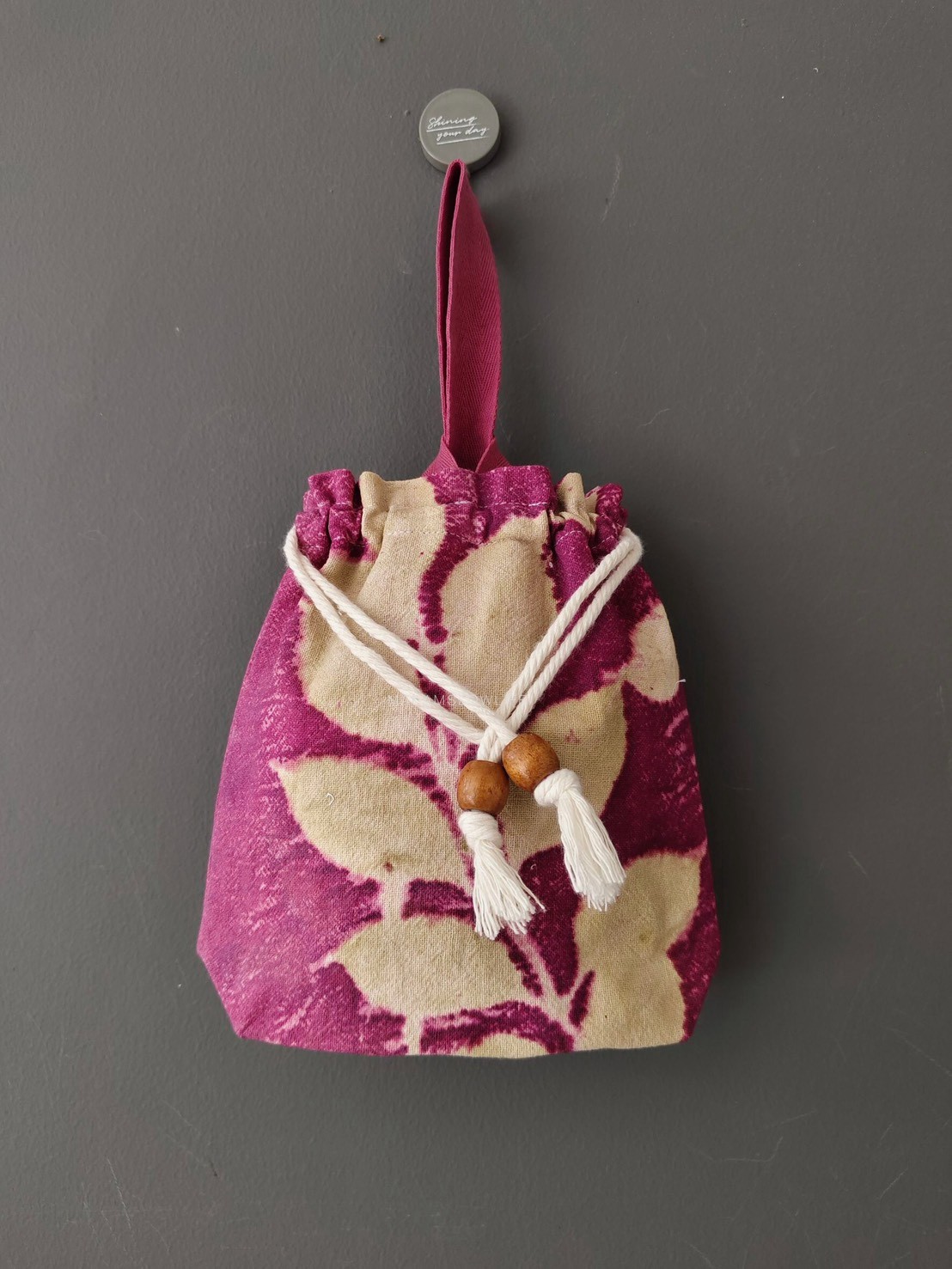 กระเป๋าถือผ้าคอตตอน eco print Size : กว้าง 20 ซม × 20 ซม×ก้น 5 ซม