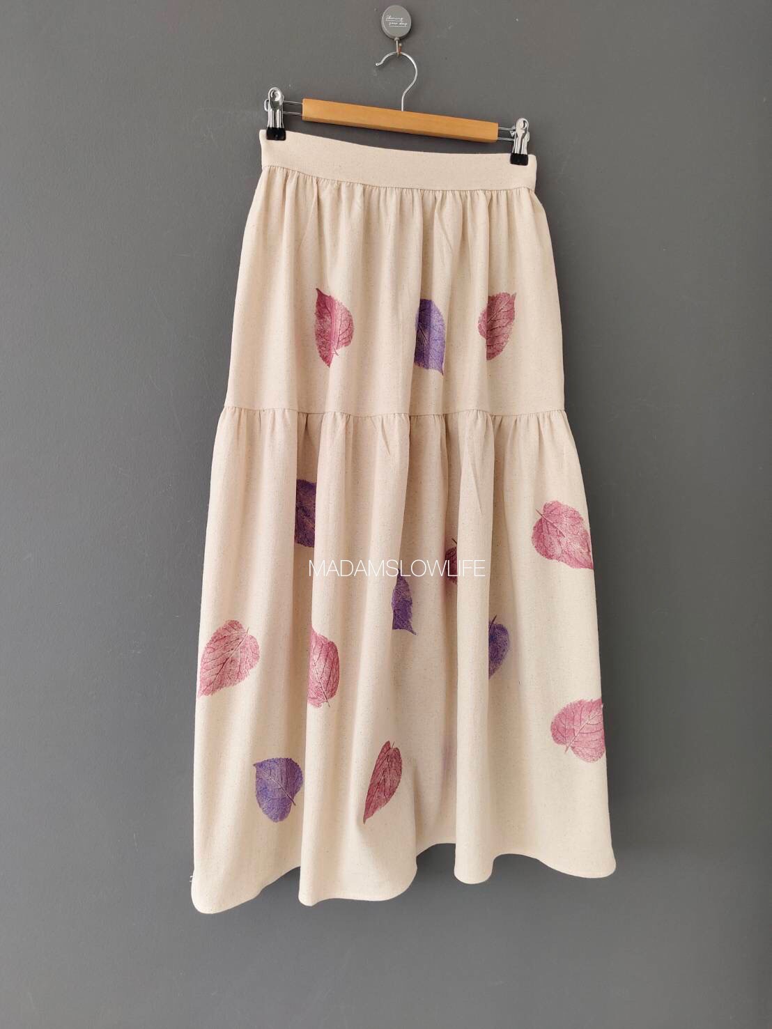 กระโปรงระบาย Size F เนื้อผ้าคอตตอนมีเทกเจอร์ พิมพ์ลายด้วยใบไม้ใช้สีปลอดสารพิษ