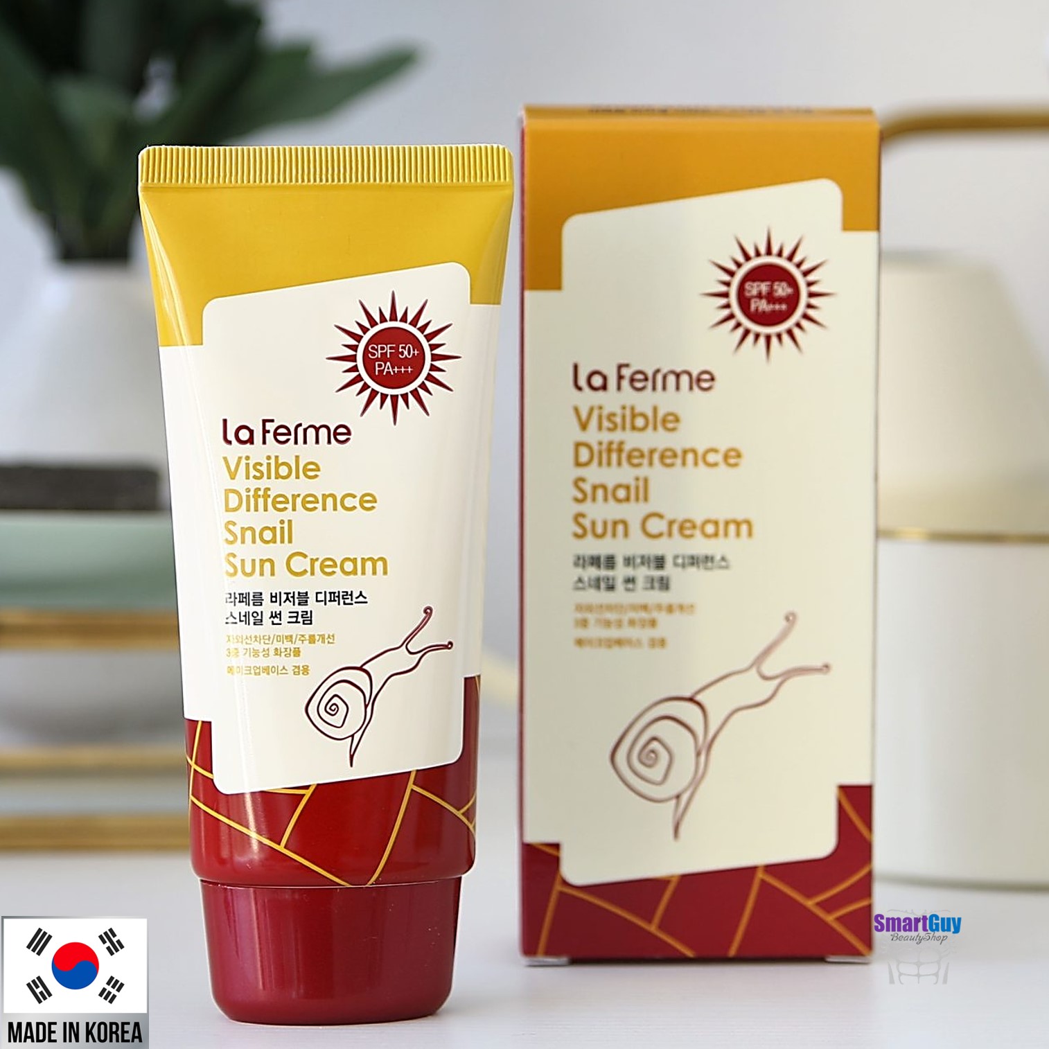 ครีมกันแดดเนื้อบางเบาผสมสารสกัดเมือกหอยทากของแท้จากเกาหลีครบสูตรบำรุงและปรับผิวหน้ากระจ่างใสในขั้นตอนเดียว FARMSTAY Visible Difference Snail Sun Cream SPF50 PA+++ 70g.