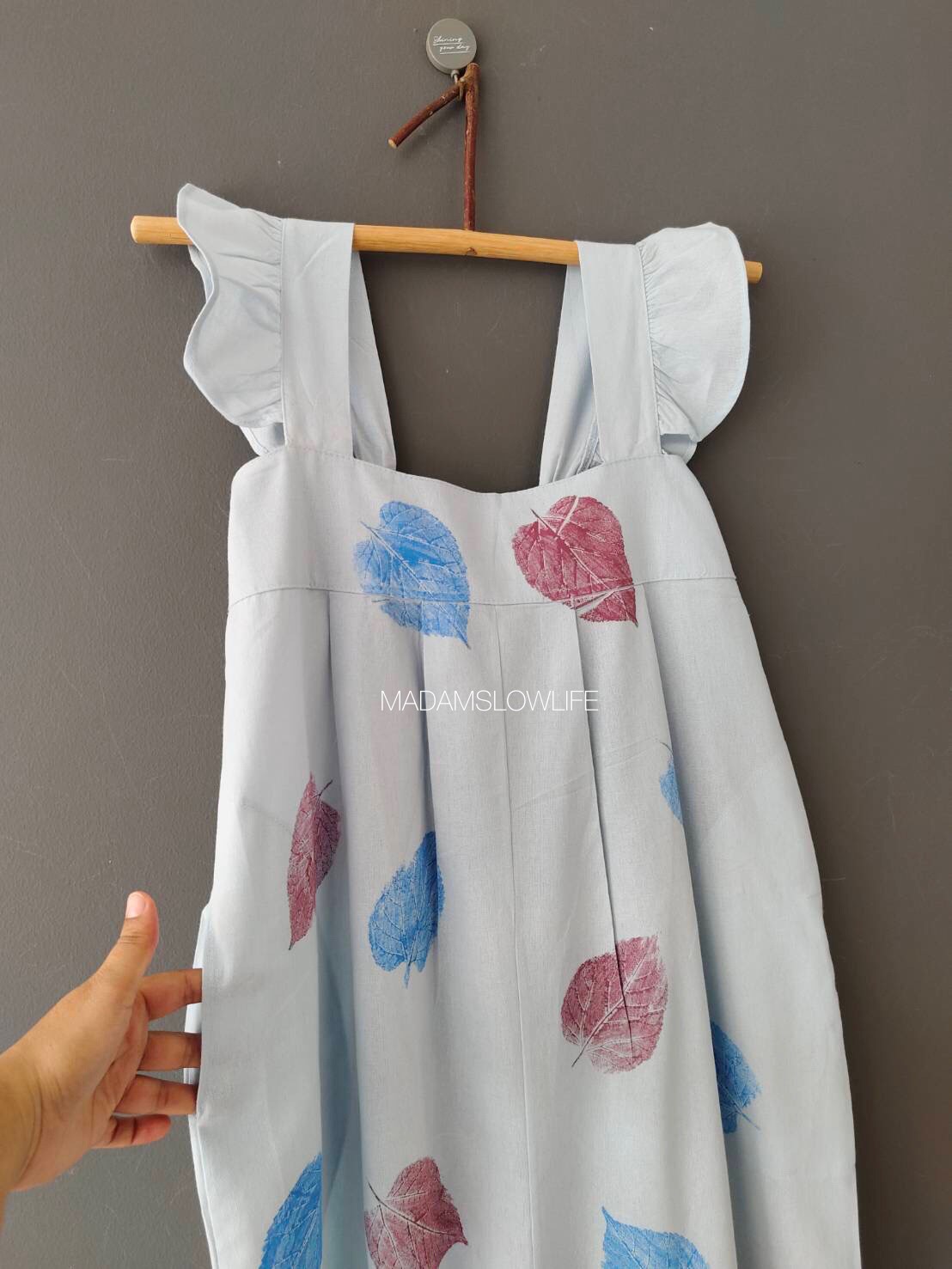 ชุดจั๊มสูท Size M เนื้อผ้าคอตตอน พิมพ์ลายใบไม้