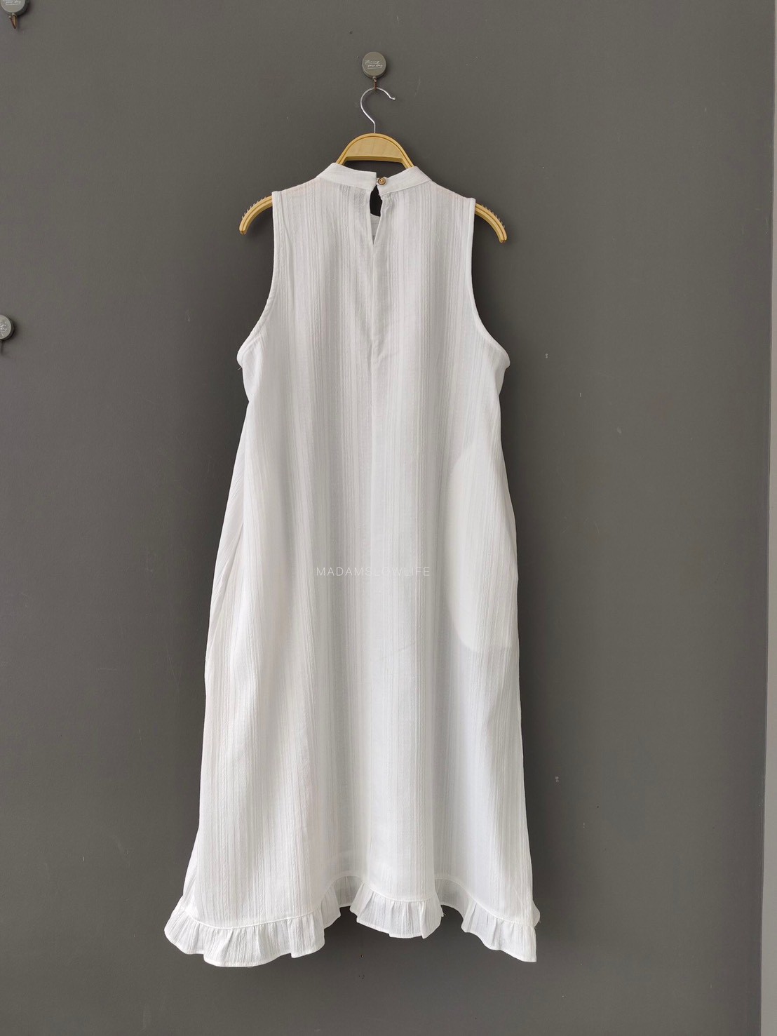 ชุดเดรสคอเต่า Size อก 36-40 นิ้ว ยาว 43 นิ้ว พิมพ์ลายใบไม้ชมพูม่วงน่ารัก