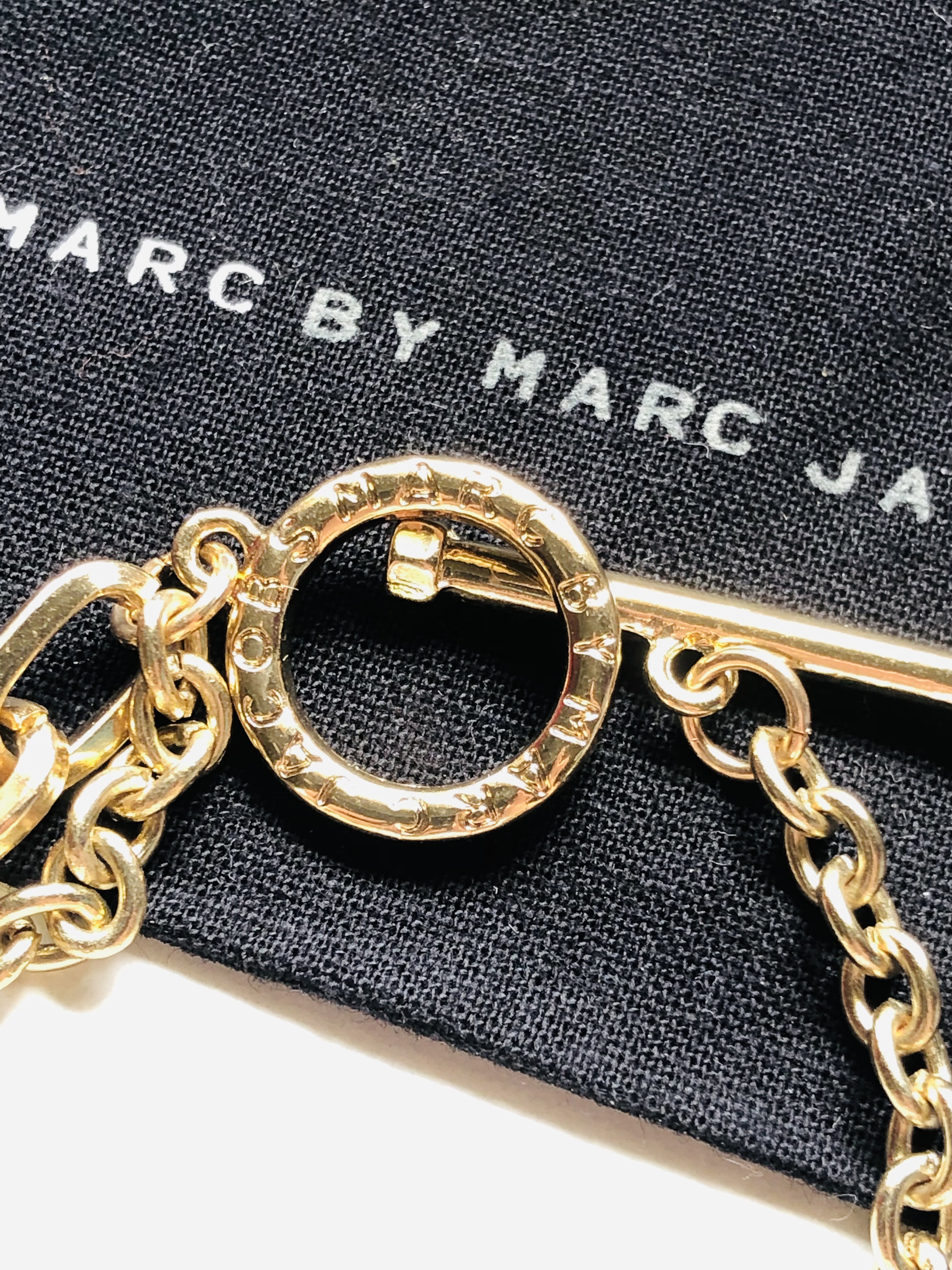 Marc Jacobs Classic Charm Bracelet - Red Gold