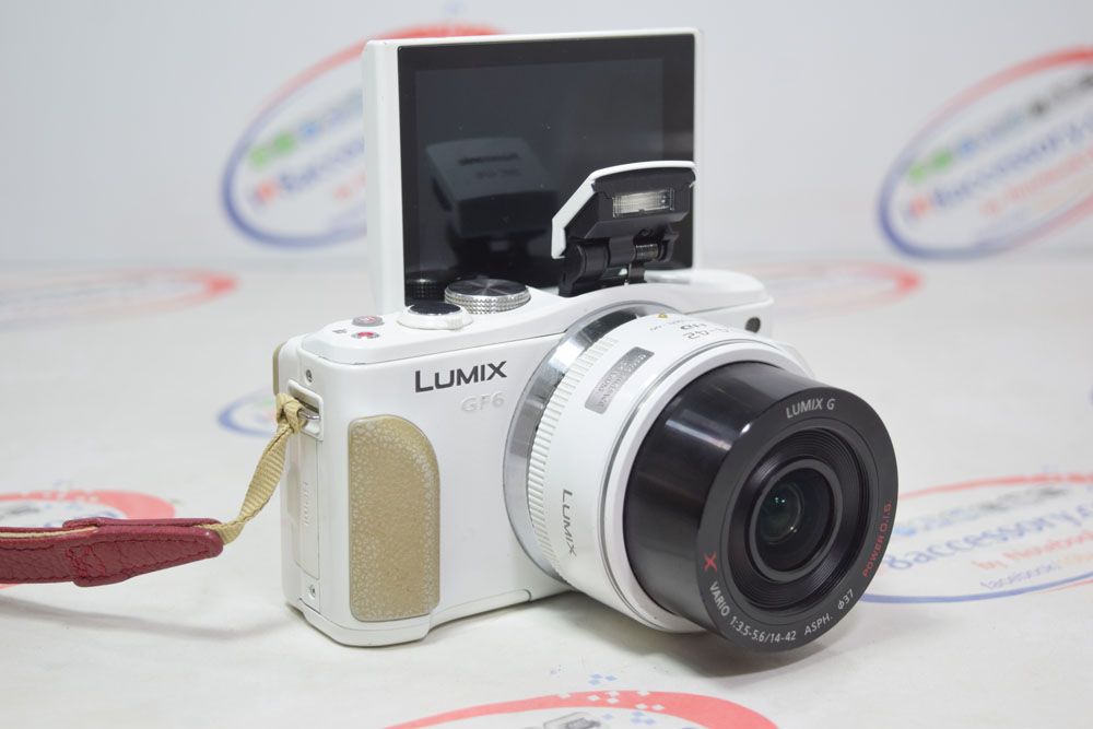 ขายกล้อง Panasonic Lumix DMC-GF6 เลนส์14-42 mm สีขาว รองรับ Wifi สภาพสวย
