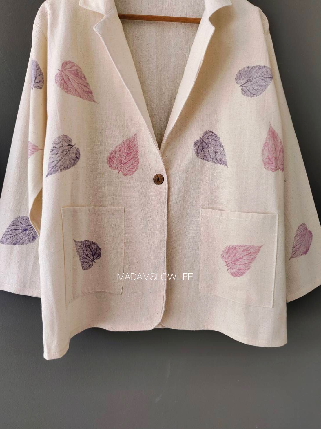 เสื้อสูททรง Blazer Size F อก 36-44 นิ้ว ปลายแขน 20 นิ้ว ยาว 26 นิ้ว