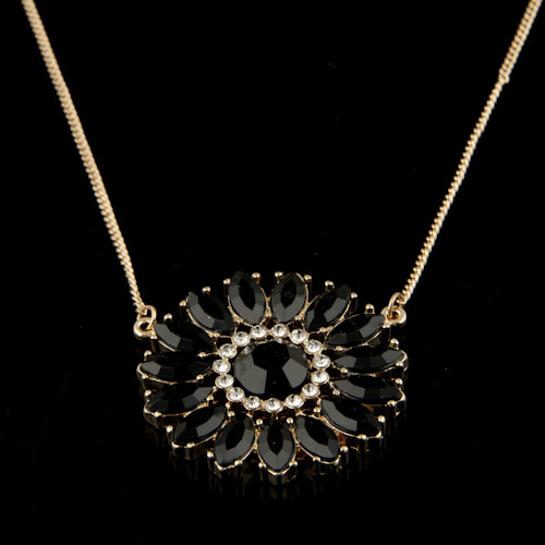 KATE SPADE Flower Necklace
