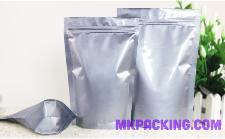 ถุงฟอยด์เงินทึบ ซิปล็อค ตั้งได้ ขนาด 21*31+5 ซม.
