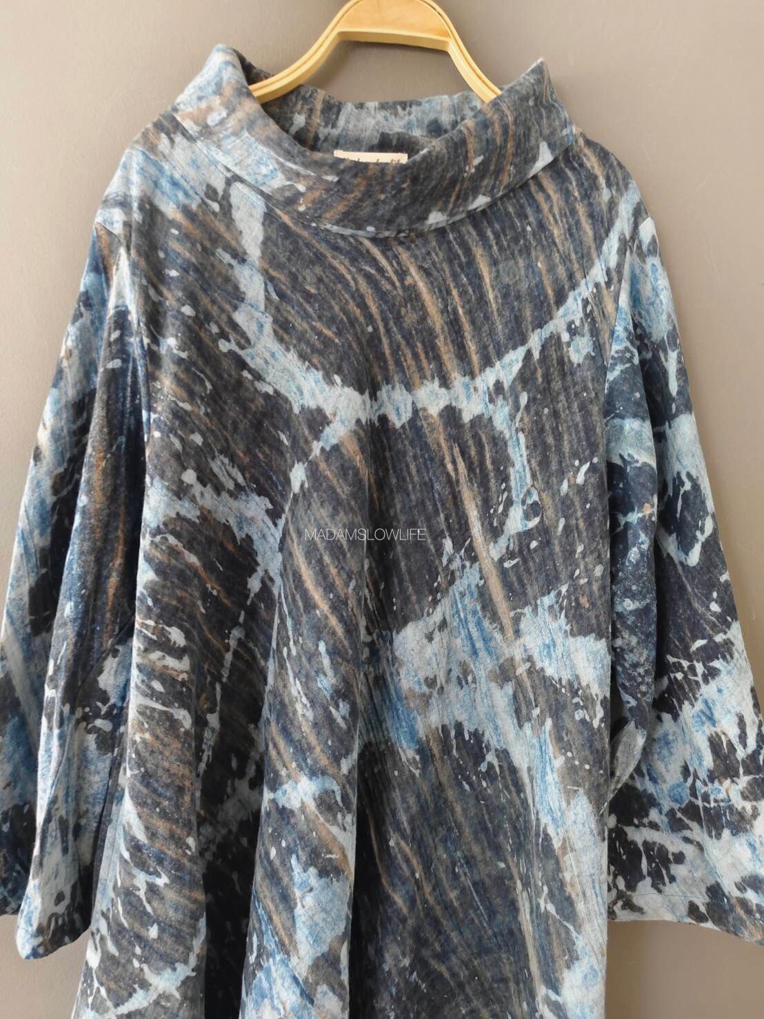 เดรสคอบัวผู้หญิงแขนยาว Size F มัดย้อมโดยใช้สีปลอดสารพิษ