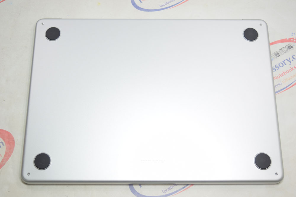 เหมือนใหม่ ! MacBook Air M2 (13-inch 2022) Silver สุขภาพแบต 100% ประกัน AppleCare+ ถึงปี 70