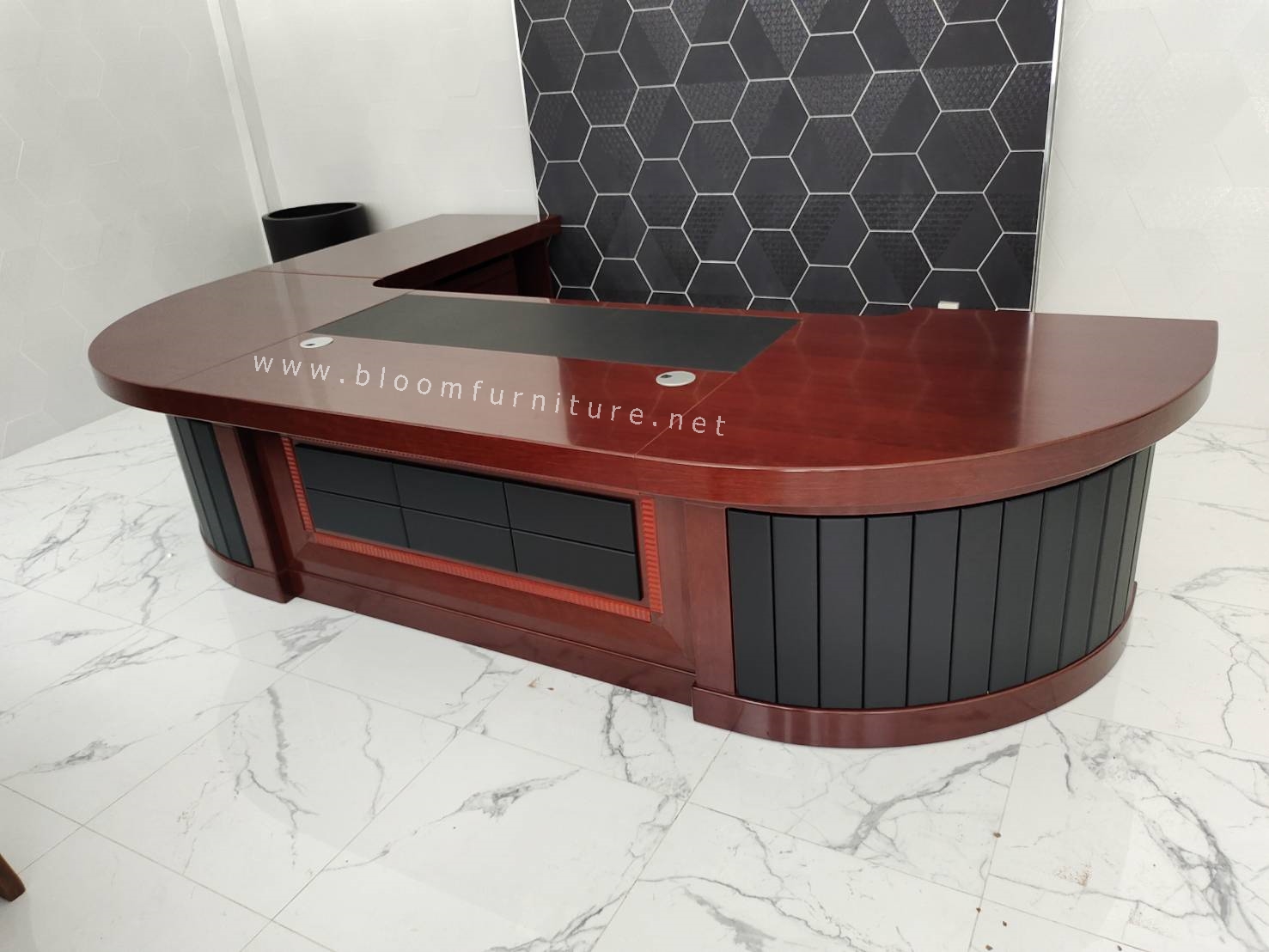 โต๊ะทำงานผู้บริหารตัวแอล รุ่น Grand Exclusive ขนาด 3.30 เมตร / Executive Desk with L shape size 3.30 m.