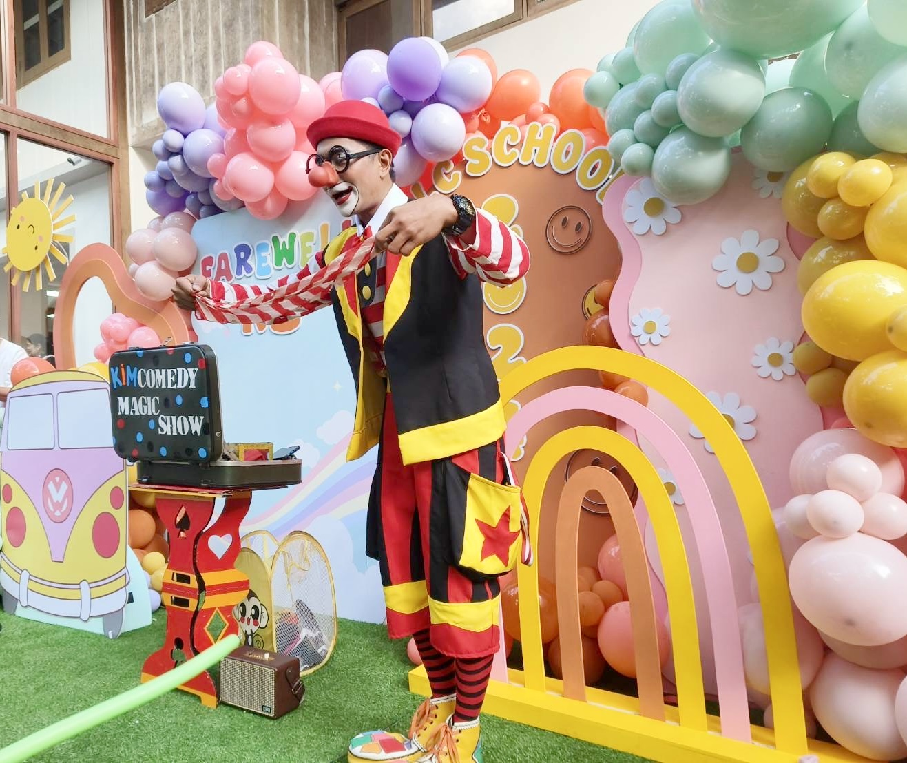 โชว์มายากล แนวตลก มายากลสำหรับเด็กๆ สร้างความสนุกและเสียงหัวเราะ