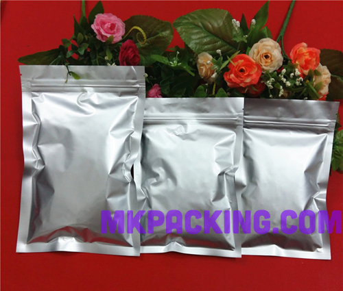 ถุงฟอยด์เงินทึบ ซิปล็อค ตั้งไม่ได้ ขนาด 20*30 ซม.