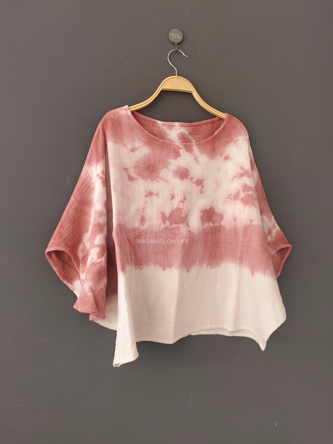 เสื้อผู้หญิงคอปาดแขน5ส่วน มัดย้อมสีโอรส Size:F