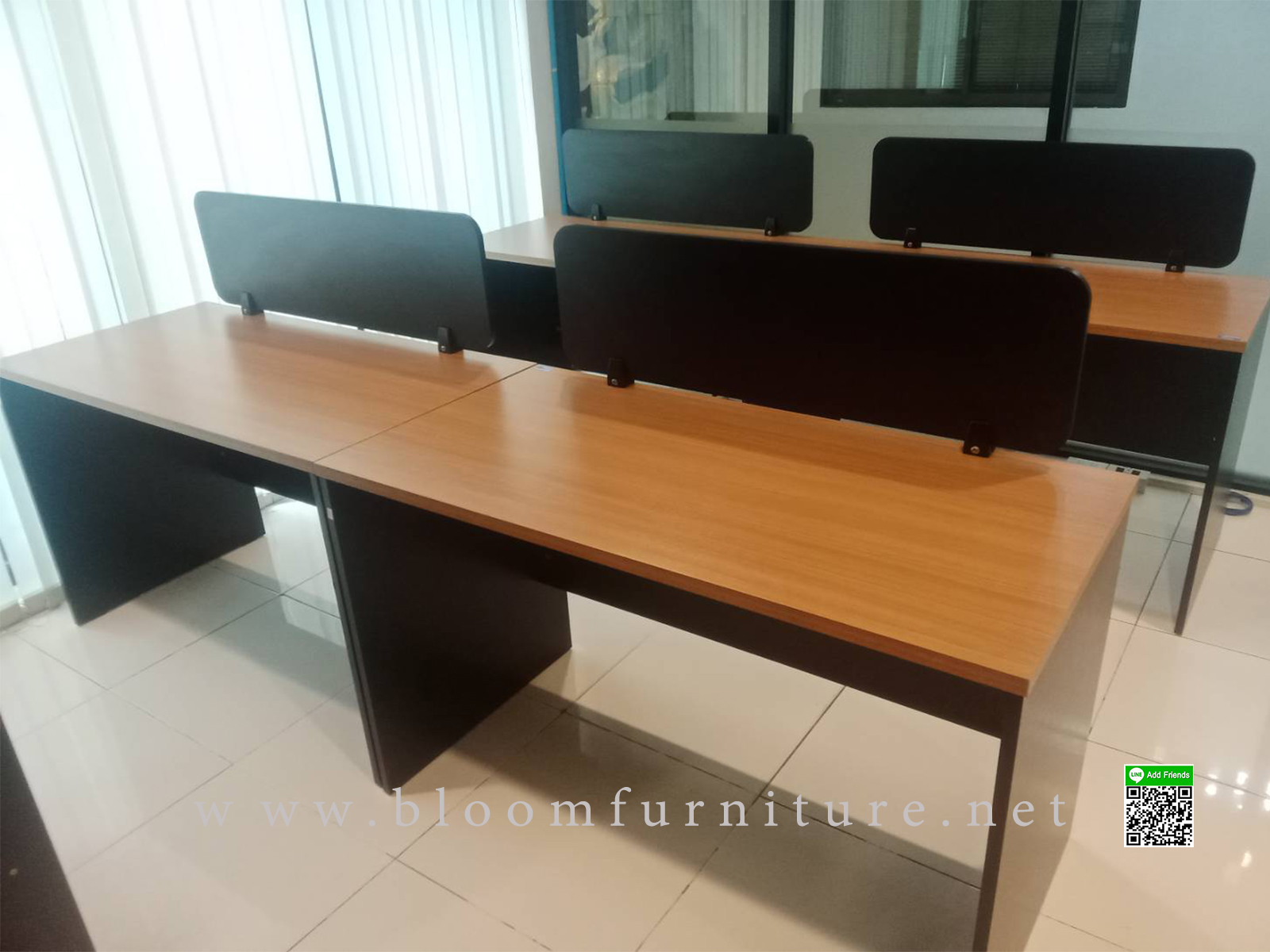 โต๊ะทำงาน ขนาด 120x60x75 ซม. พร้อมแผ่นมินิสกรีนไม้ (ผลิตตามขนาดและสีที่ต้องการได้)