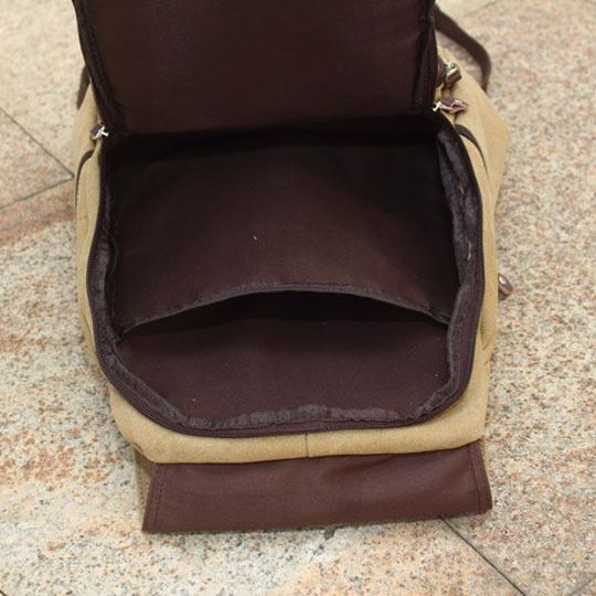 กระเป๋าเป้ ลาย attack on titan