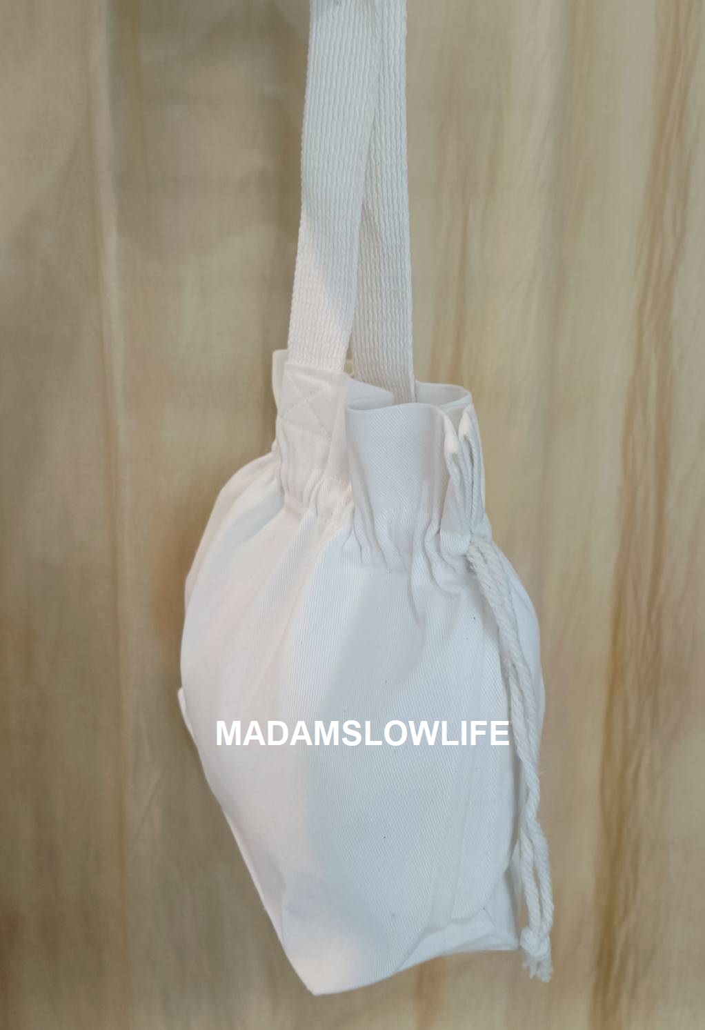 (รับผลิตออเดอร์) กระเป๋าผ้า Eco-bag ขนาด W 27 cm* H 15 cm * D 8 cm พื้นที่ปากกระเป๋า H 5 cm