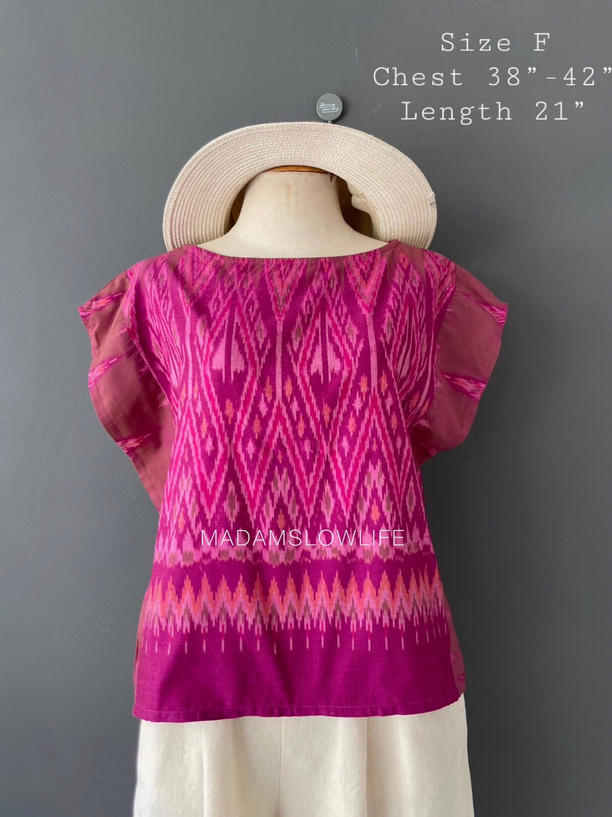 เสื้อผู้หญิง ผ้าฝ้ายมัดหมีทอมือ ลวดลายไทยโทนสีชมพูม่วง เสื้อทรงปีกผีเสื้อใส่แล้วเข้ารูปสวย