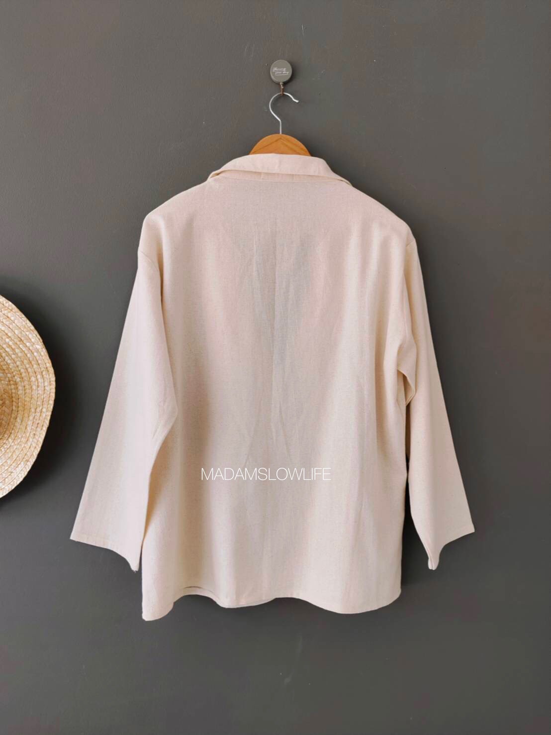 เสื้อสูททรง Blazer Size F อก 36-44 นิ้ว ปลายแขน 20 นิ้ว ยาว 26 นิ้ว