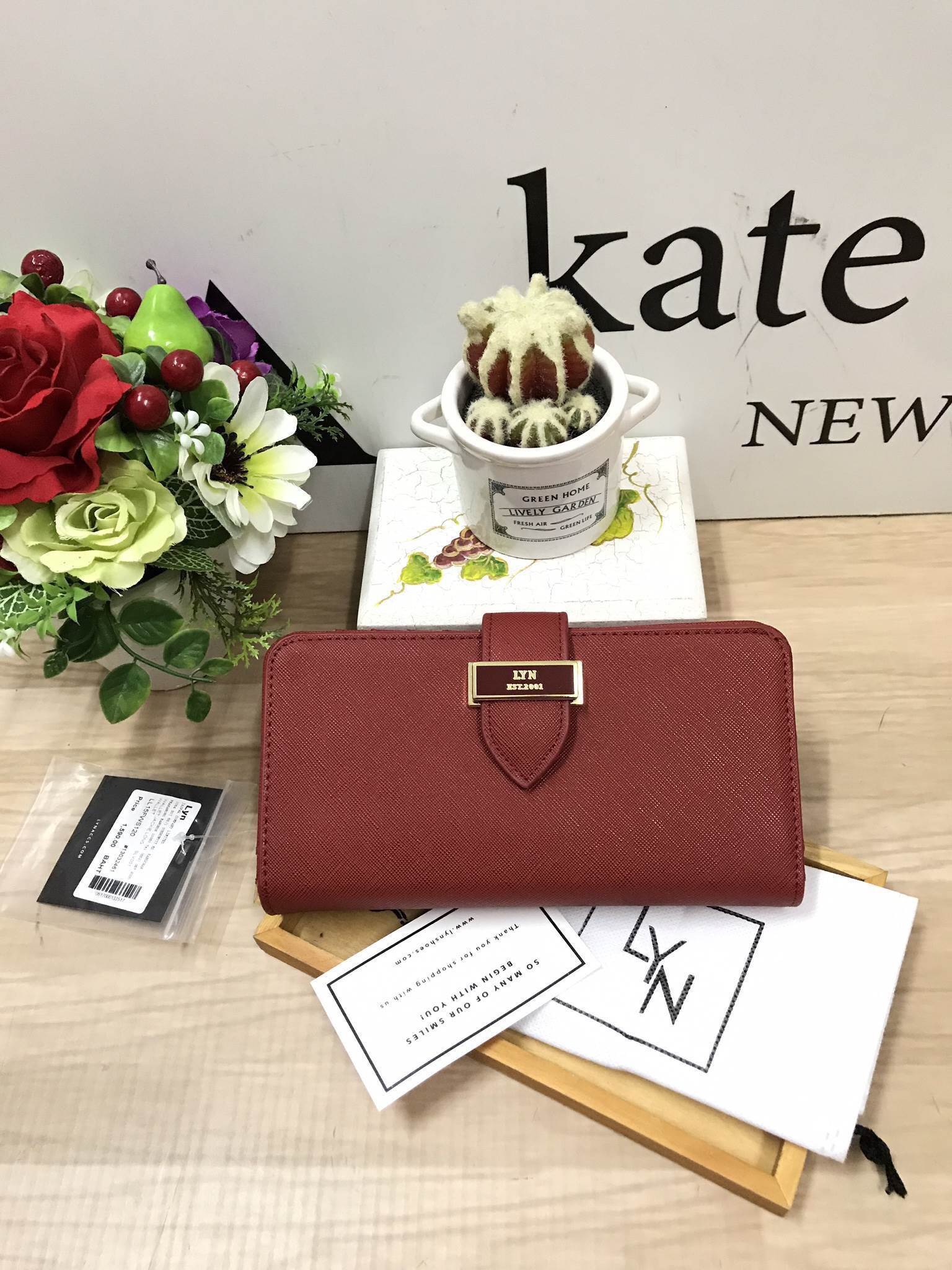 LYN JACKLE Long Wallet