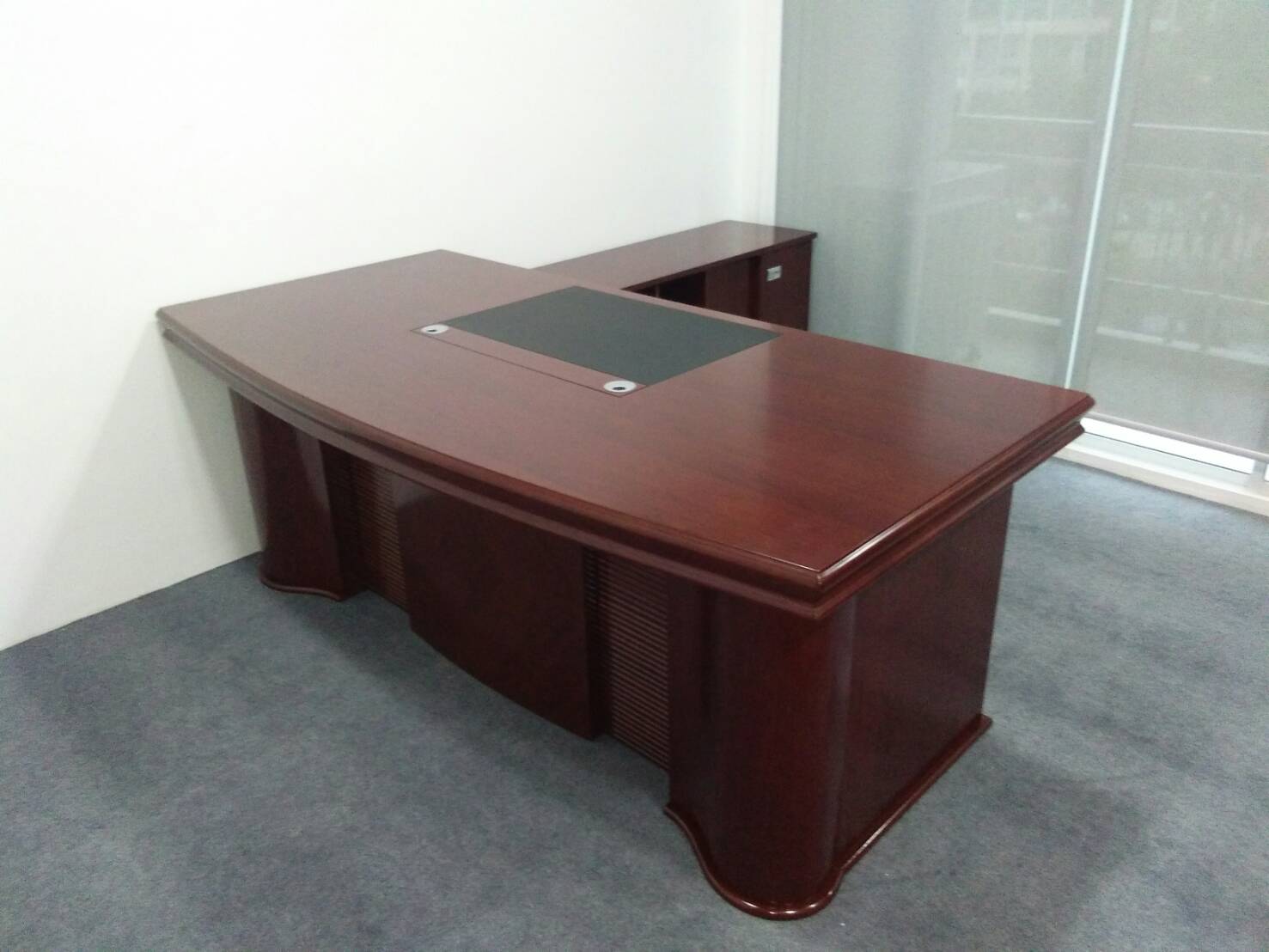 โต๊ะทำงานผู้บริหาร 2.00 เมตร (FRANC)