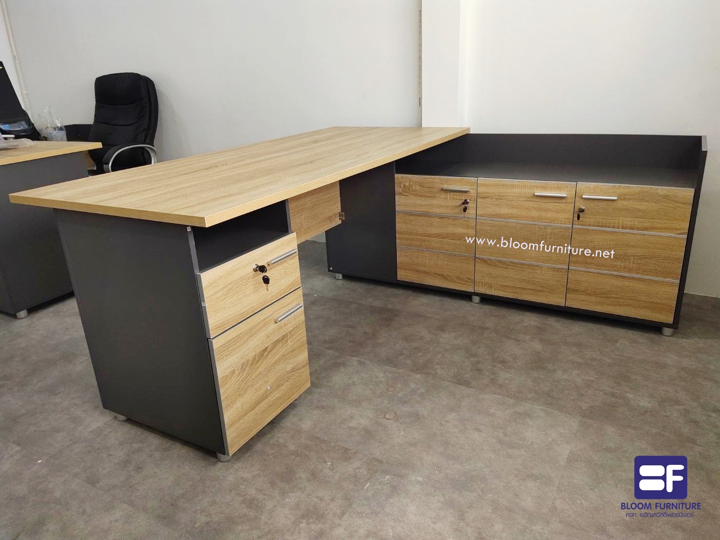 โต๊ะทำงานผู้บริหาร ตัวแอล ขนาด 180*180*75 ซม. / Executive Desk with L shape