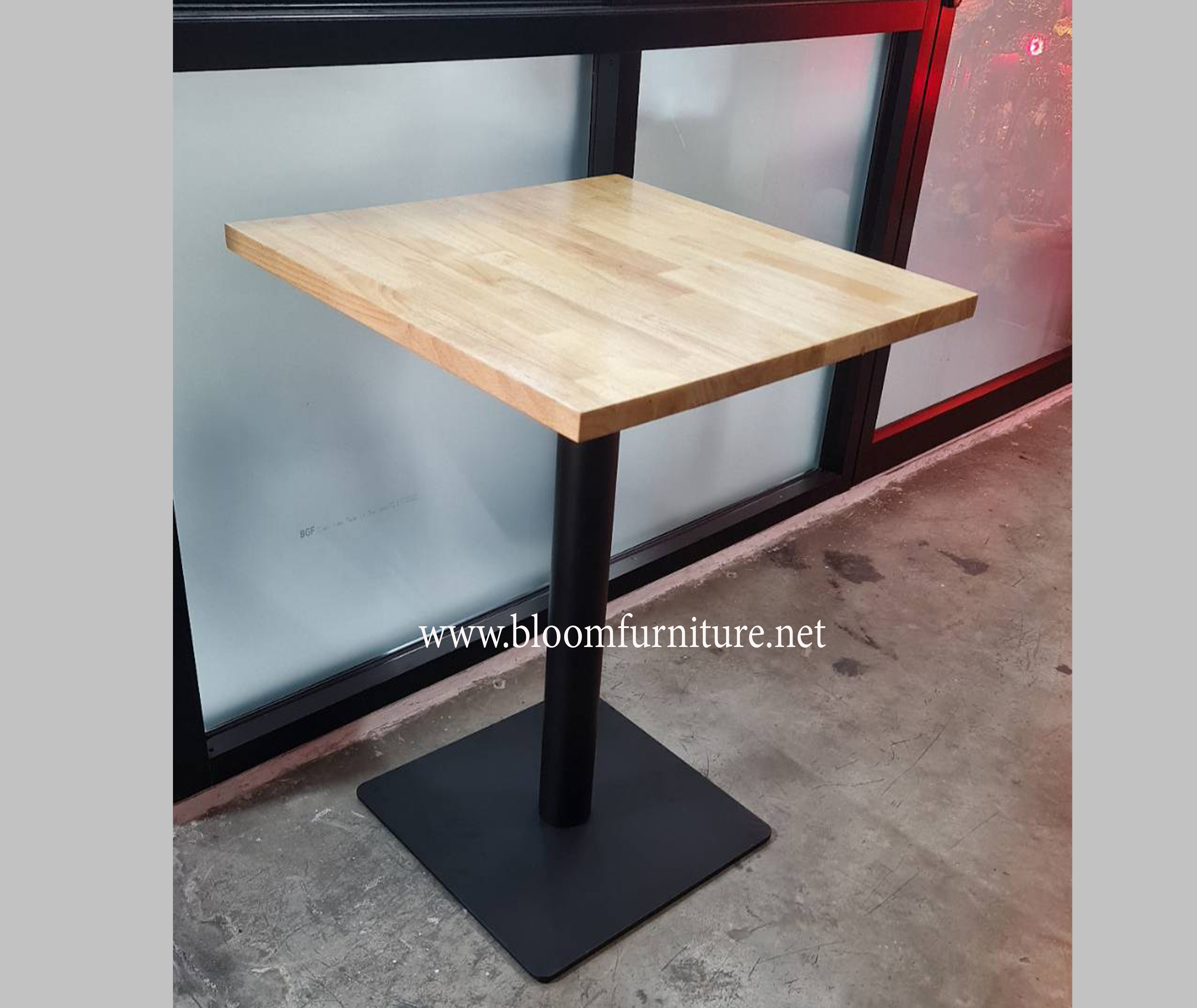 โต๊ะคาเฟ่หน้าไม้ยางพารา ขนาด 60*60*75 ซม. หรือขนาดอื่นๆ (Made to order)