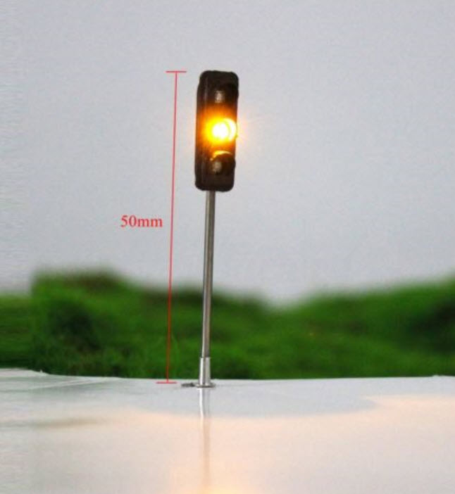 เสาไฟสัญญาณจราจร (สเกล 1:100) สูง 5 ซ.ม. / 3 ต้น