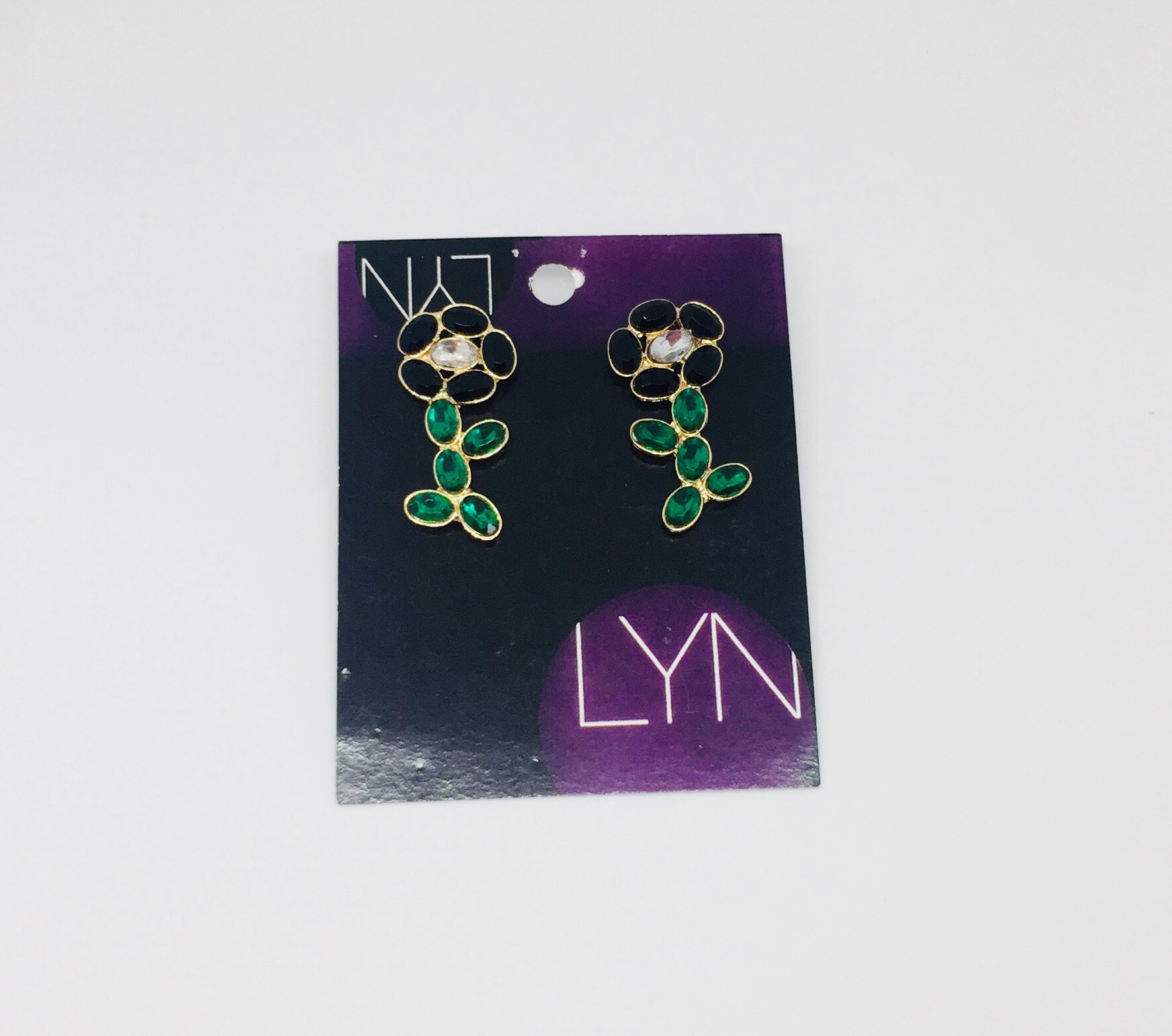 ต่างหู LYN Around