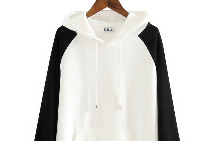 เสื้อสเวตเตอร์ Pikachu (Pokémon)