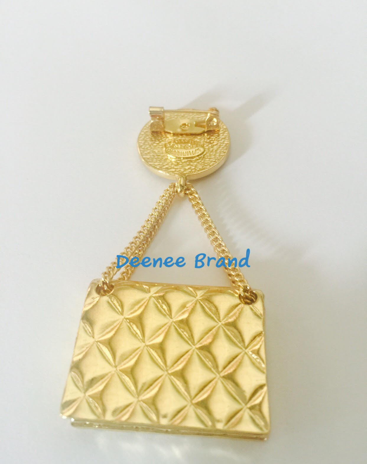 CHANEL VINTAGE BROOCH