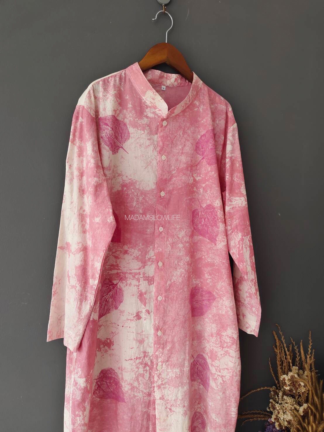 เดรสคอจีนกระดุมผ่าหน้า มัดย้อมผสานงานพิมพ์ใบไม้ Size: F