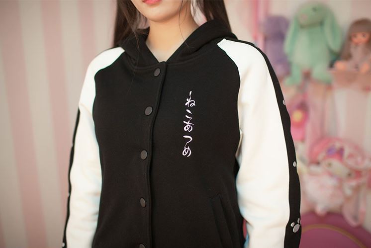 เสื้อกันหนาว Neko Atsume