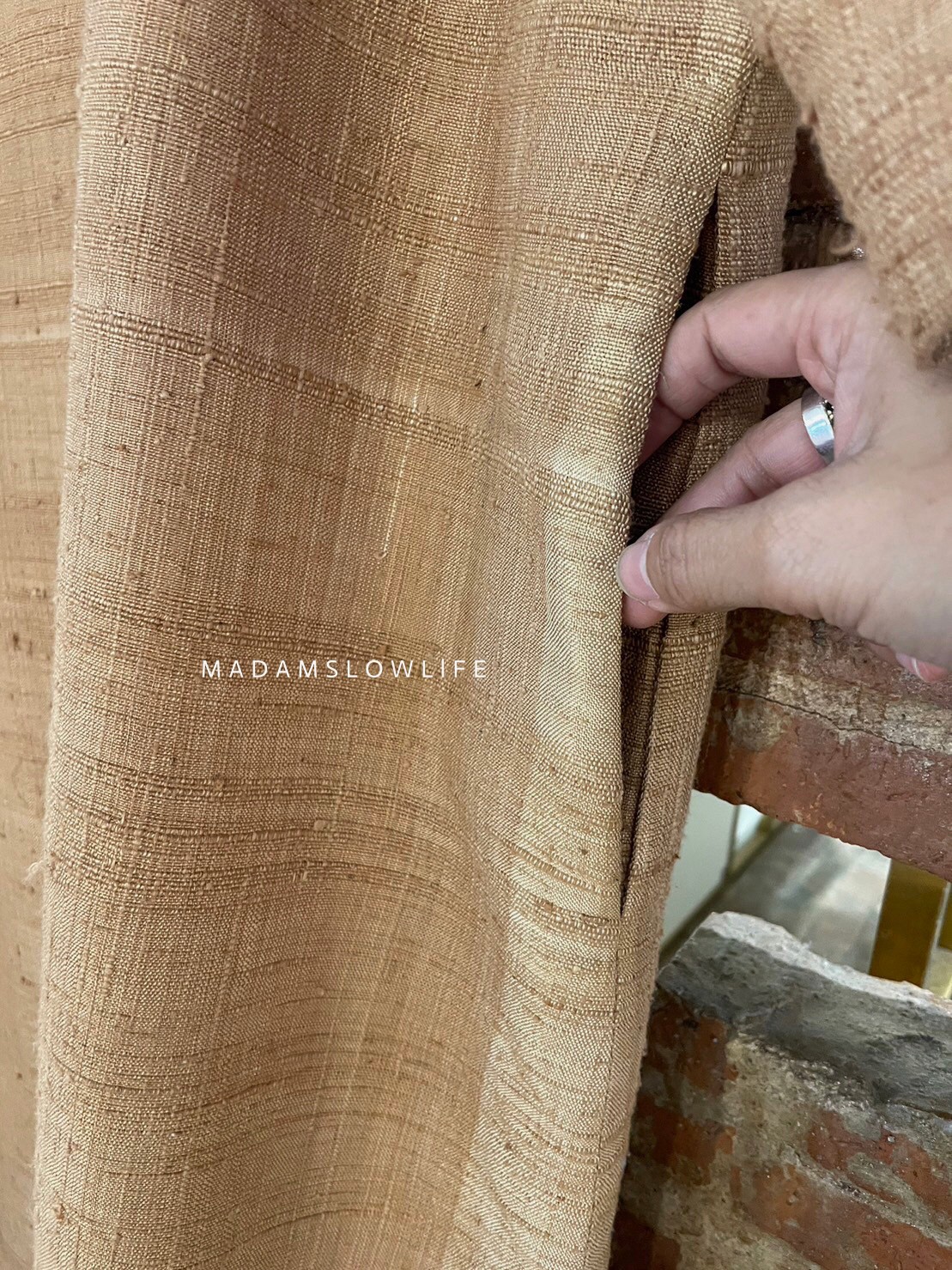 ชุดเสื้อคลุมยาวผ้าไหม