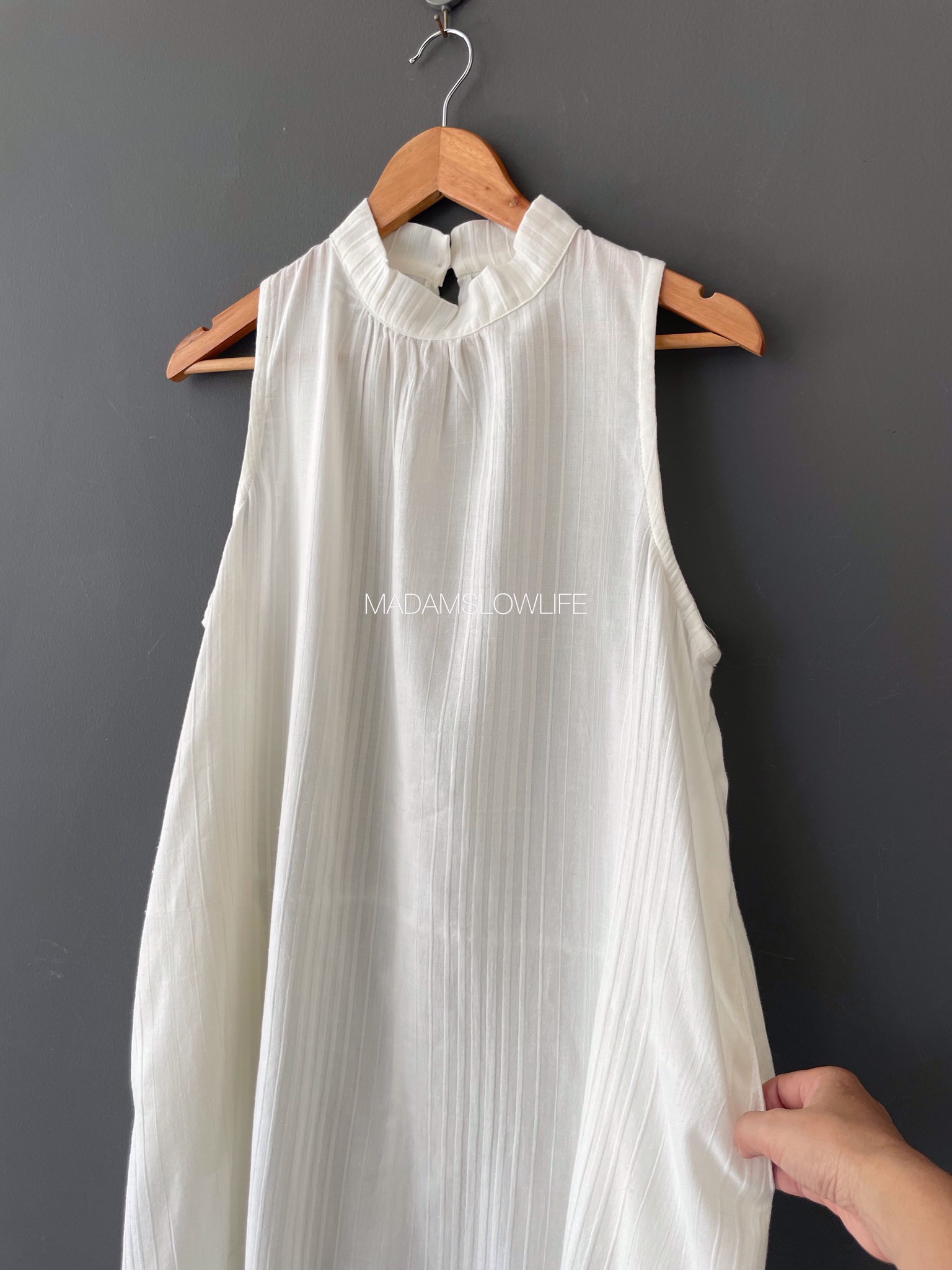 เดรสยาวคอเต่า (ชายสอบ) Size F อก 38-42 นิ้ว