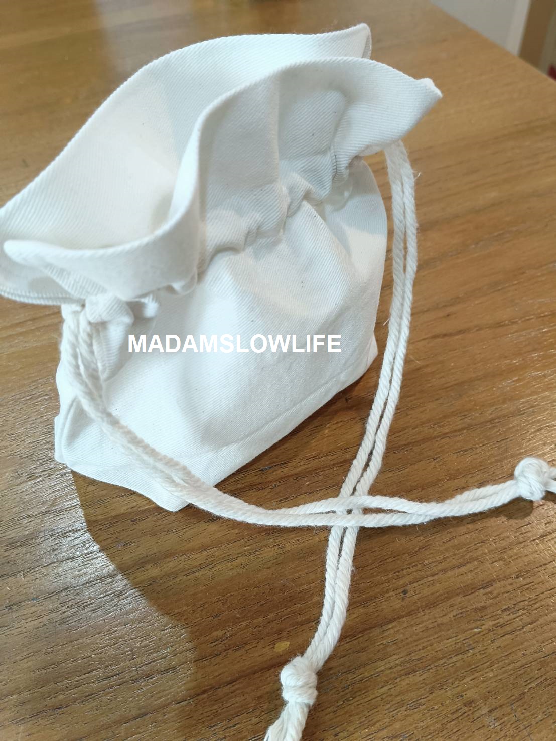 (รับผลิตออเดอร์) กระเป๋าผ้า Eco-bag ขนาด W 16 cm* H 11 cm * D 6.5 cm พื้นที่ปากกระเป๋า H 5 cm