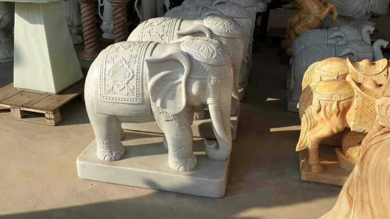 ช้างมงคลหินอ่อนกว้าง25cm.สูง30cm.